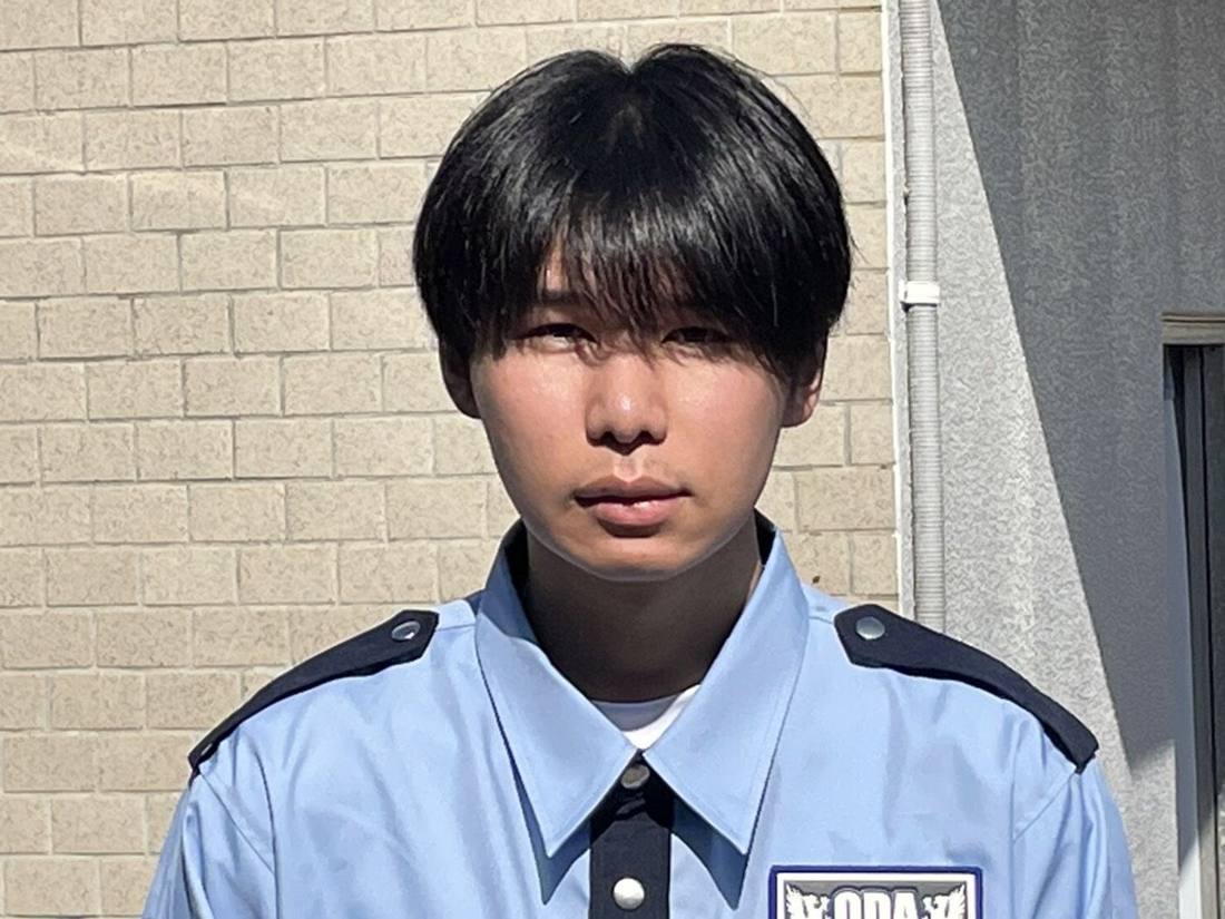 先輩社員（20代）